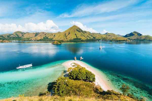 Kelor Island Flores Labuan Bajo