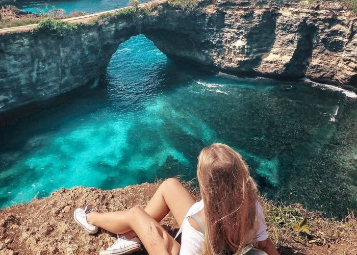 broken beach nusa penida