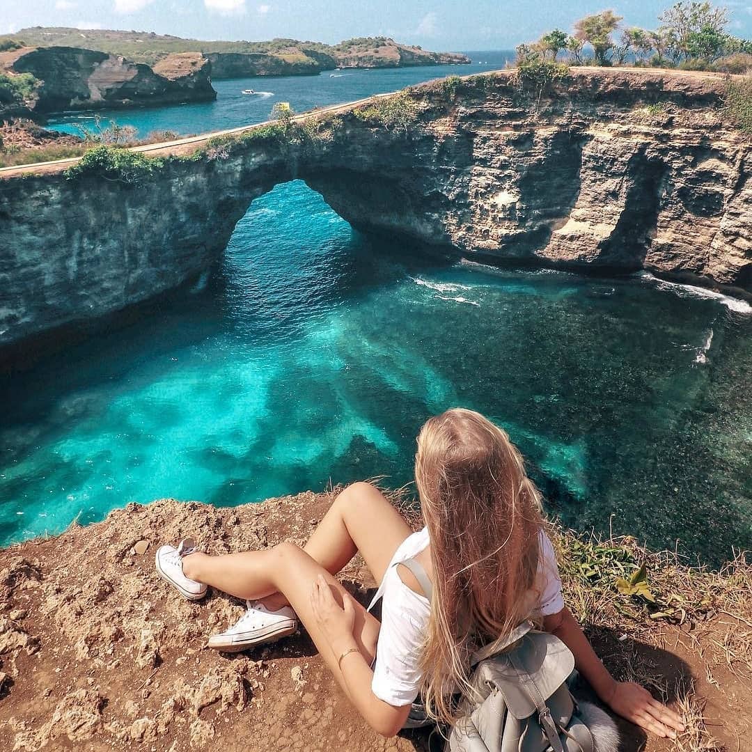 broken beach nusa penida