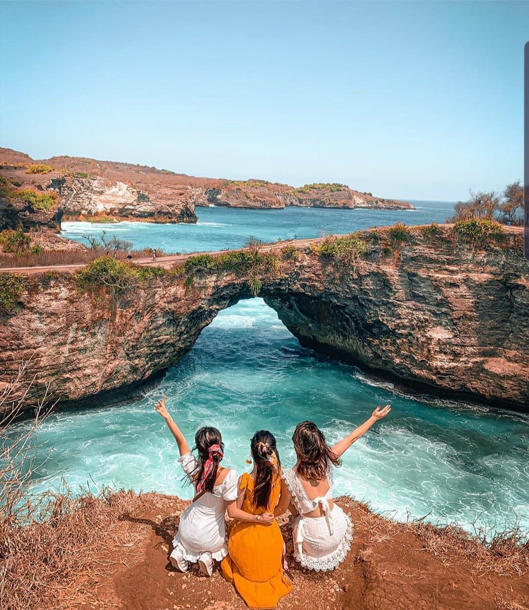 broken beach nusa penida tour west