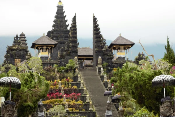 5-Days Bali: From Peaceful Highlands to Majestic Sea Temples